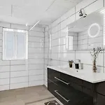 Charming With Plenty Of Space *