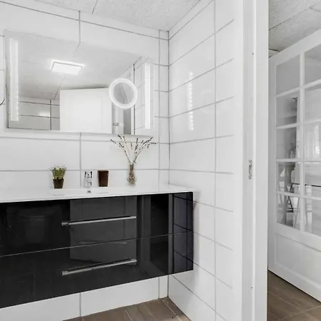Charmantes Mit Viel Platz Ferienhaus Spottrup